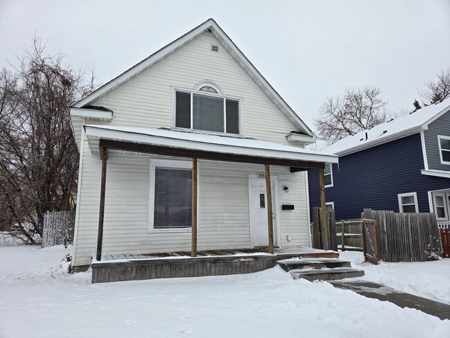 Building Photo - 2210 N Penn Ave