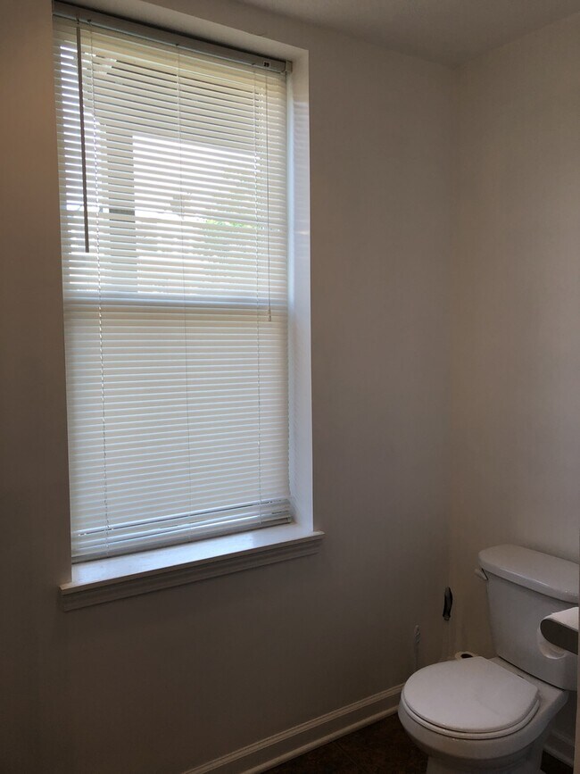 Building Photo - *****Gorgeous Lawrenceville 3-Bed / 1.5 Bath available FOR RENT   July 1st!!******