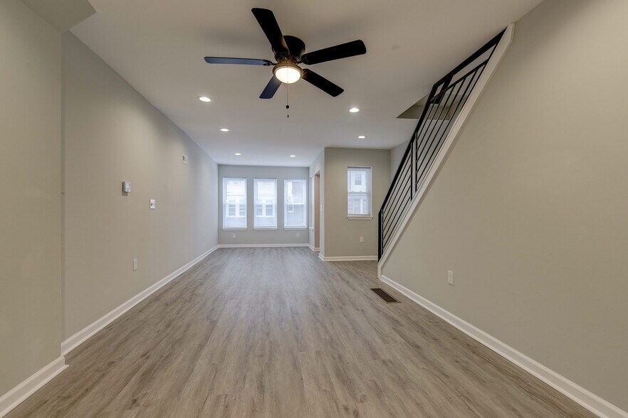 Building Photo - 4021 Howland St