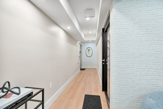 Building Photo - 67 Walnut Pl