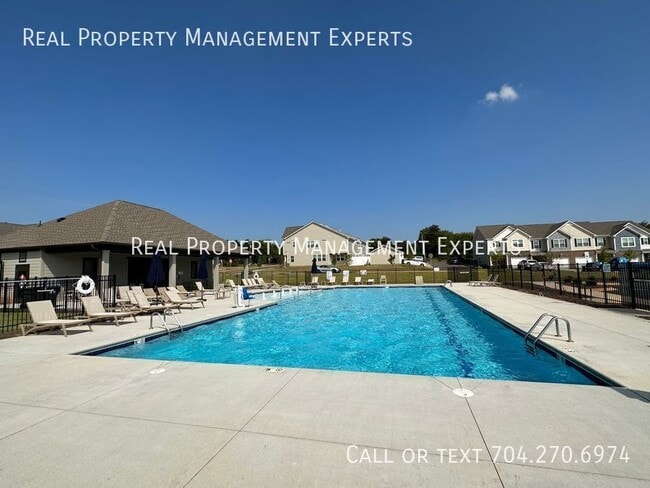 Building Photo - 13123 Cottage Crst Ln