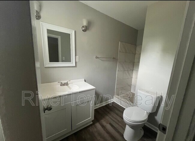 Building Photo - 1423 Abernathy Rd