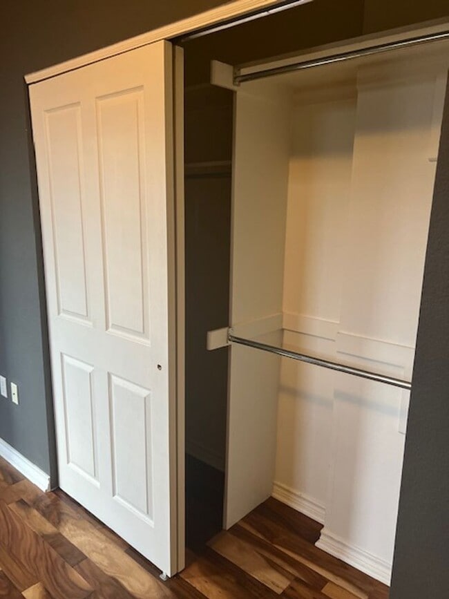 Building Photo - Beautiful 2 Bedroom 2 Bath condo in George...