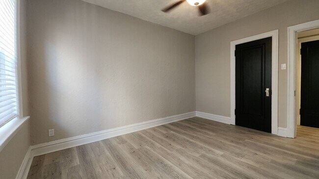 Building Photo - 7553 Byron Pl