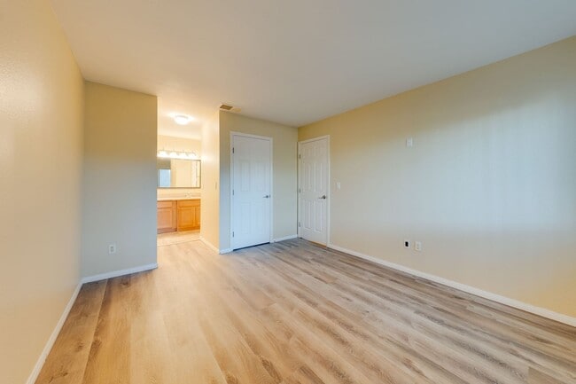 Building Photo - 3715 Tallyho Dr