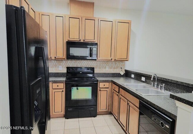 Building Photo - 13265 Ocean Mist Dr