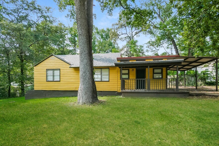 Building Photo - 61 Eddy Dr
