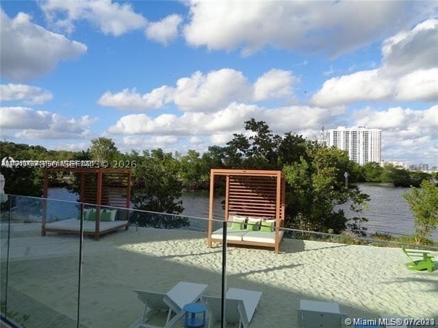 Building Photo - 16385 Biscayne Blvd