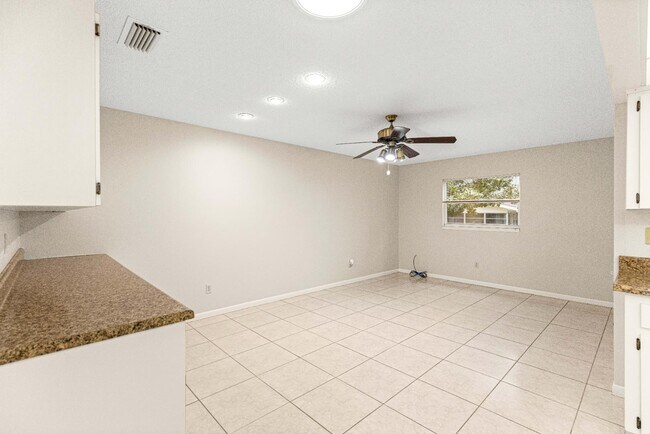 Building Photo - 8665 SW 94th St