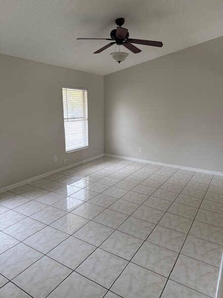 Building Photo - 12307 Antonio Cir