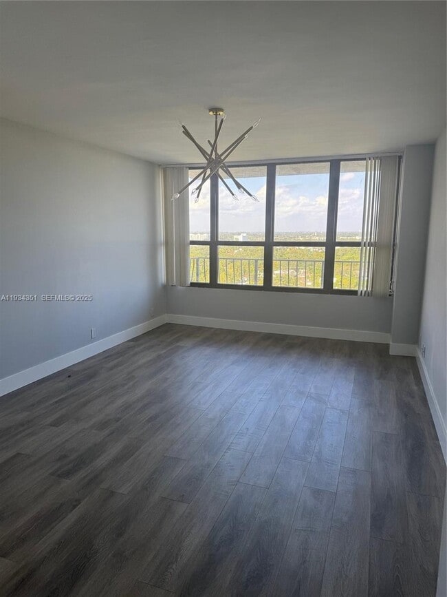 Building Photo - 780 NE 69th St