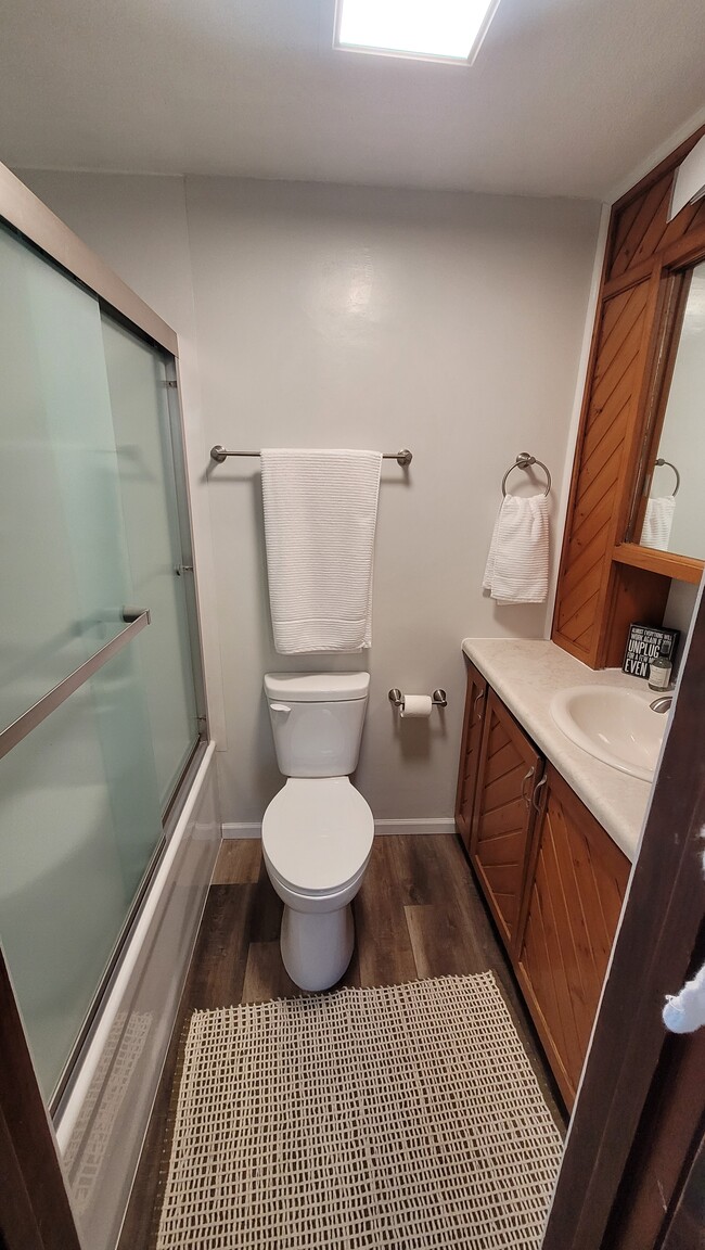 Building Photo - 812 Logan St