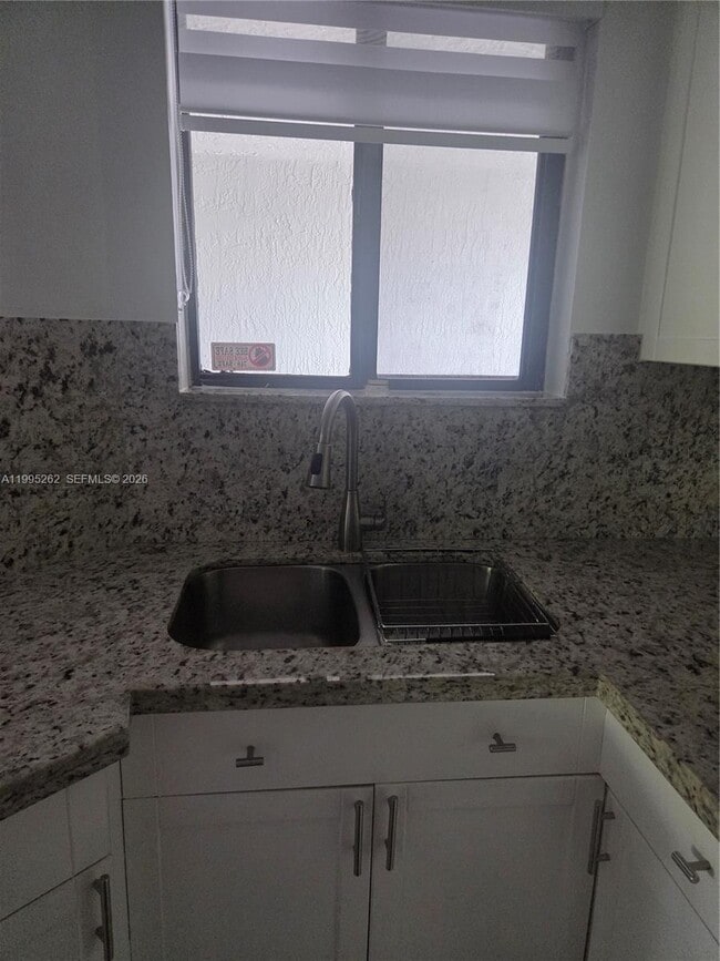 Building Photo - 8365 SW 152nd Ave