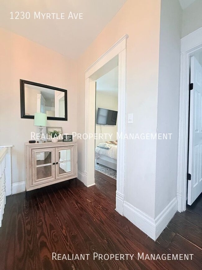 Building Photo - 1230 Myrtle Ave