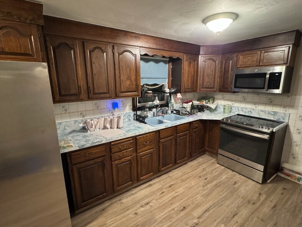 Building Photo - 6 Greenacre Rd