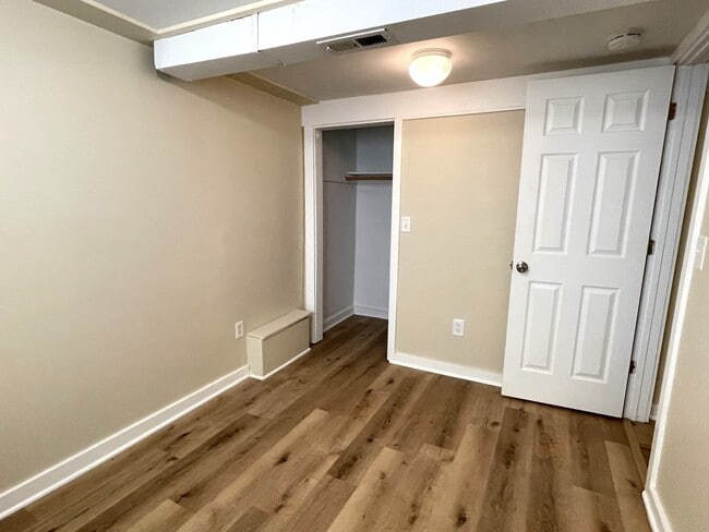 Building Photo - 501 E University Ave