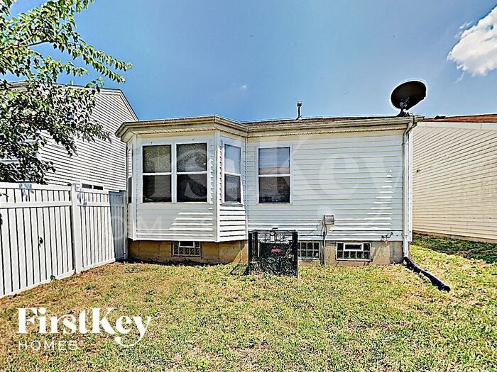 Building Photo - 1266 Garden Village Dr