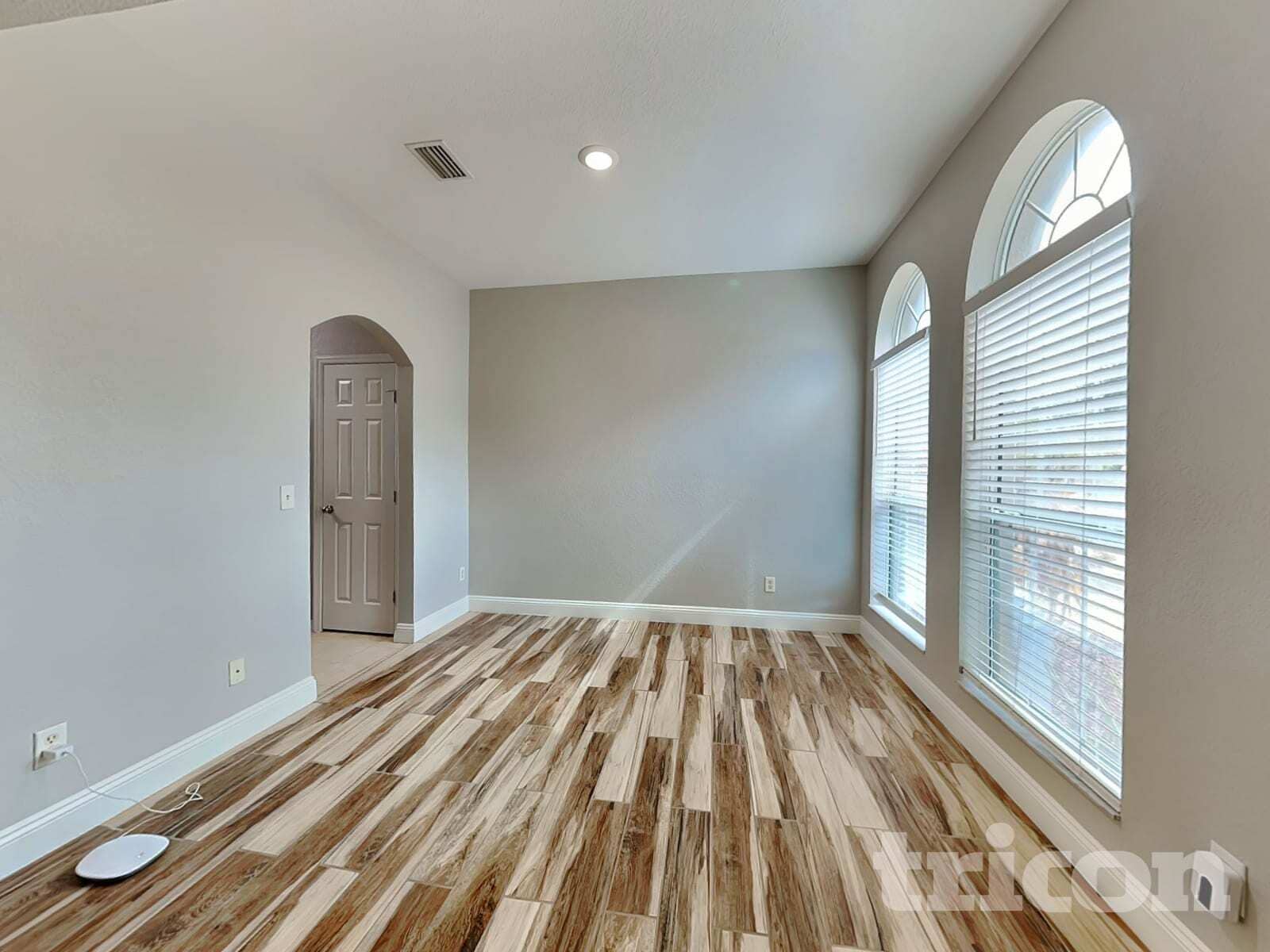 Building Photo - 243 Tower View Dr W