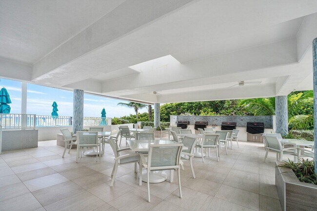 Building Photo - 4748 S Ocean Blvd