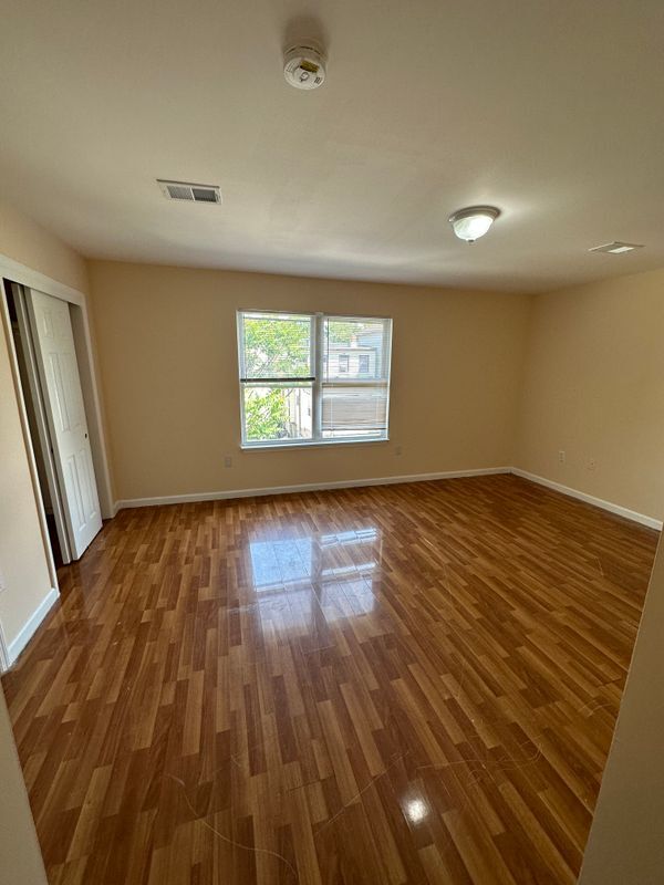 Building Photo - 111 Highland Ave