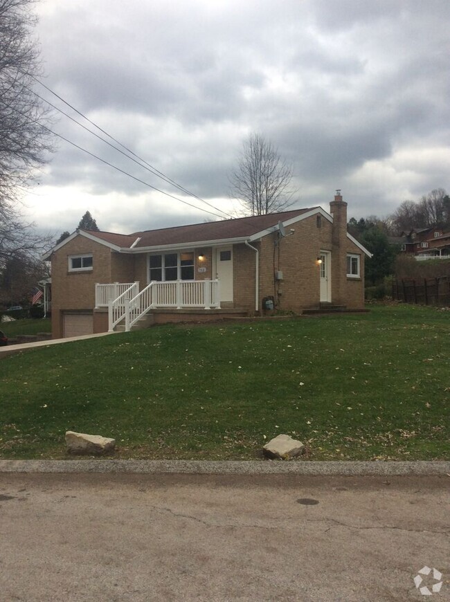 Building Photo - Single Family home in Plum