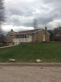 Building Photo - Single Family home in Plum