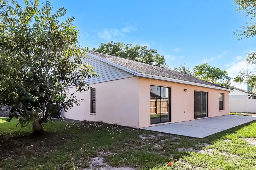 Building Photo - 11504 Smokethorn Dr