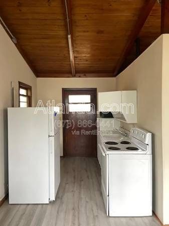 Building Photo - 310 Malaga Pl