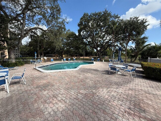 Building Photo - 3800 N Hills Dr