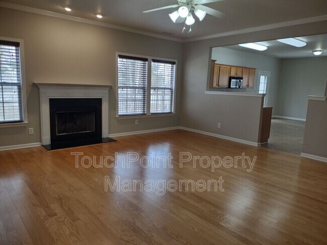 Building Photo - 2026 Durand Rd