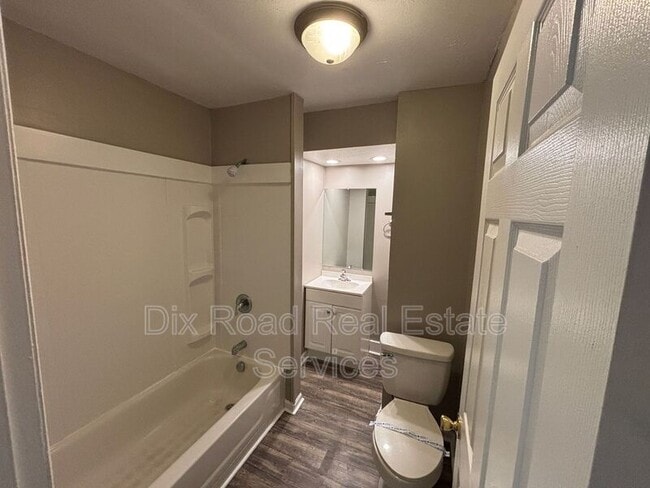 Building Photo - 333 Arlington Ave