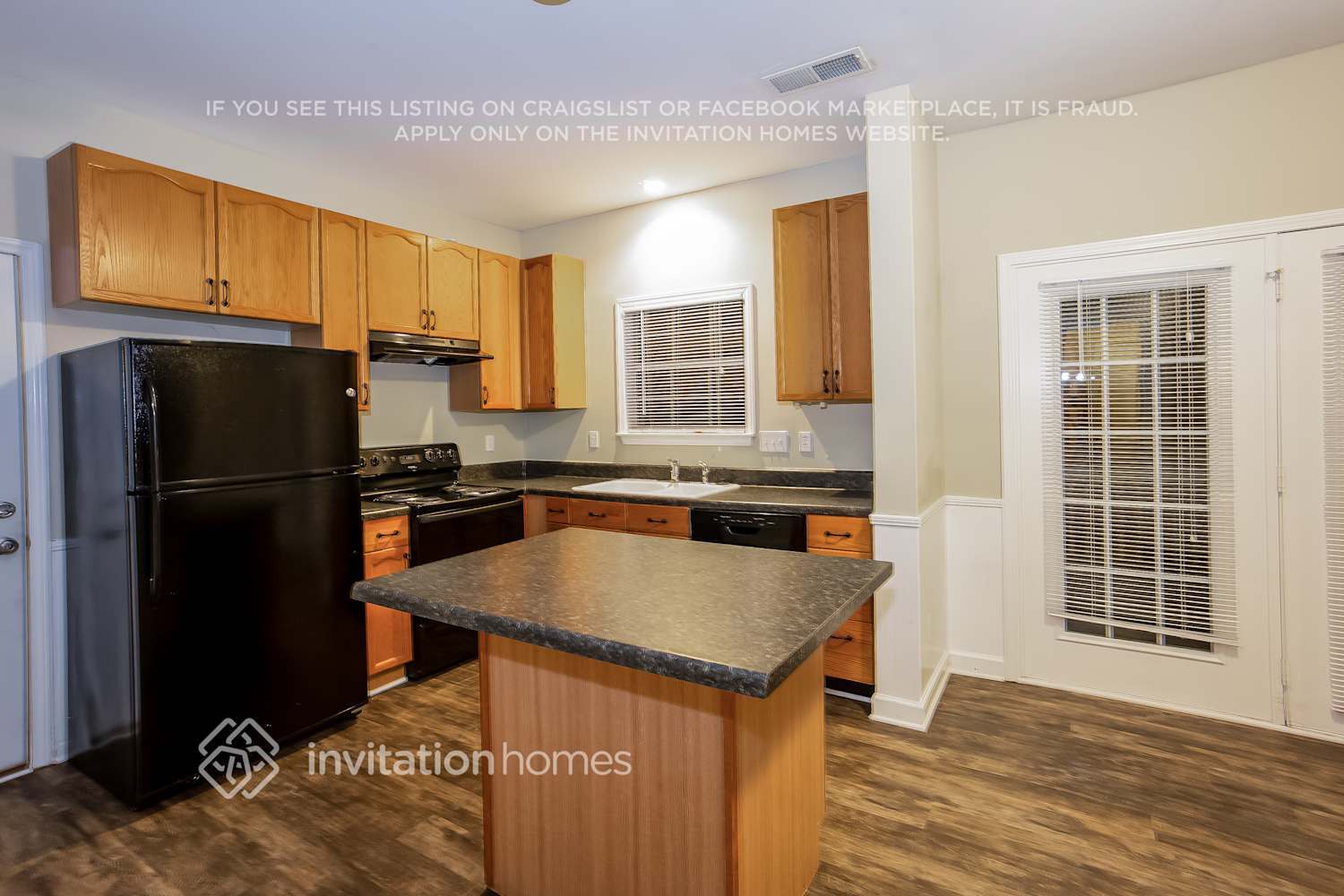 Building Photo - 9645 Melanie Thompson Dr