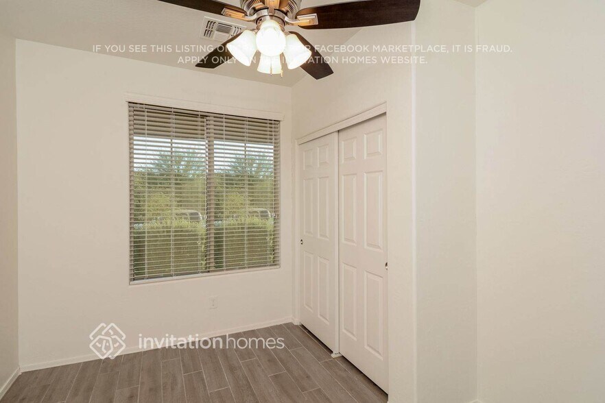 Building Photo - 18190 W Ida Ln
