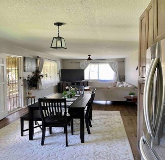 Building Photo - Available Now | Furnished 2BD/1BA Home in Hawaiian Paradise Park