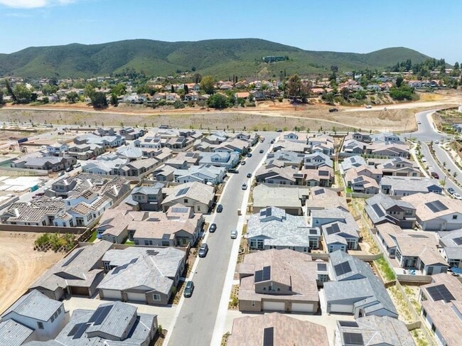 Building Photo - 12639 Elizabeth Wy