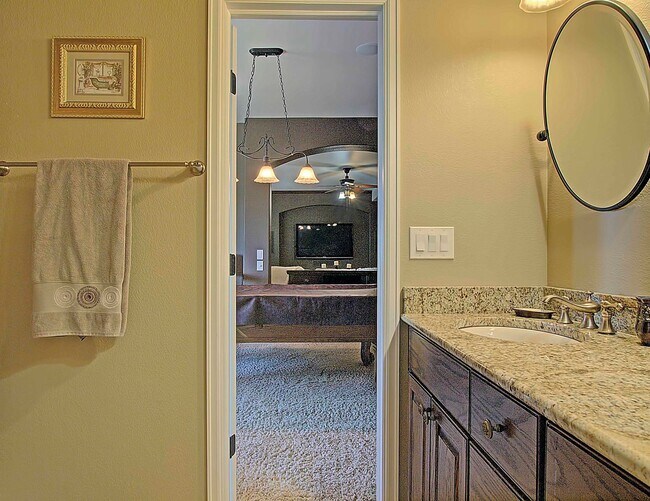 Building Photo - 7975 Ruststone Ct