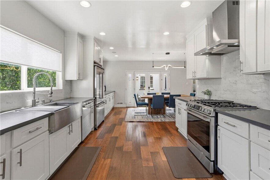 Building Photo - 129 N Crescent Heights Blvd