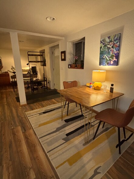 Building Photo - 539 29th Ave S