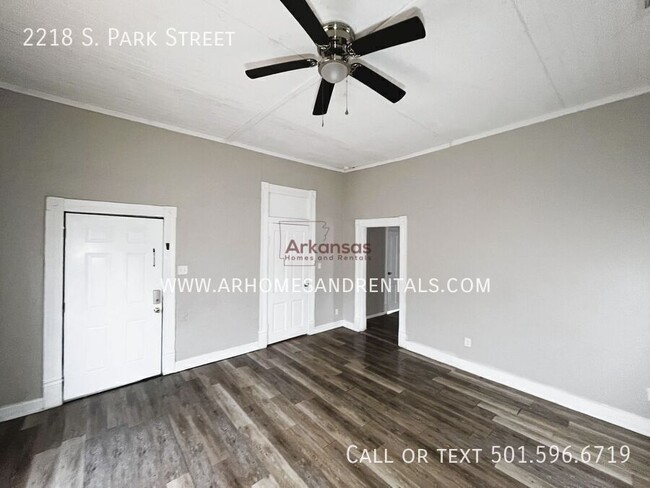 Building Photo - 2218 S Park St