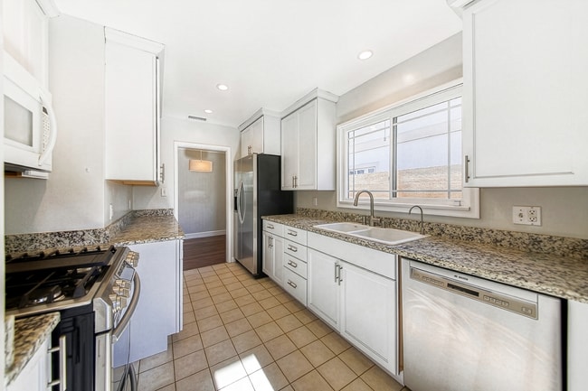 Building Photo - 4715 Berryman Ave
