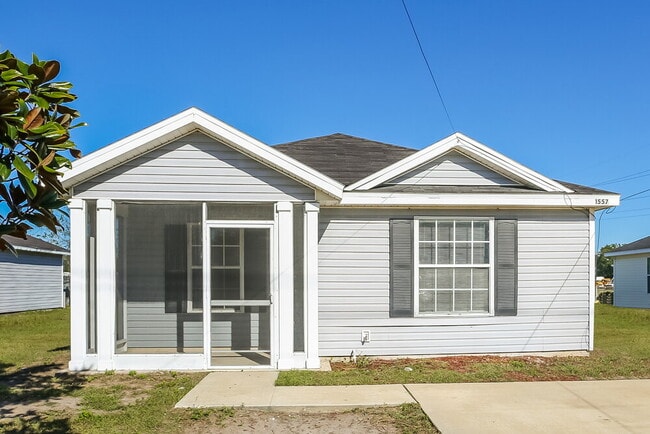 Building Photo - 1557 E 30th St