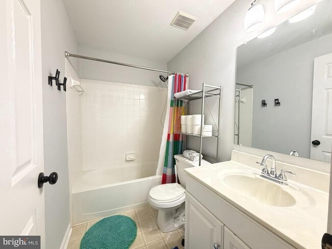 Building Photo - 249 Edge Creek Ln