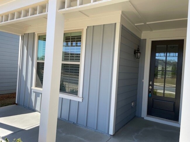 Building Photo - 411 Silverbell Ct