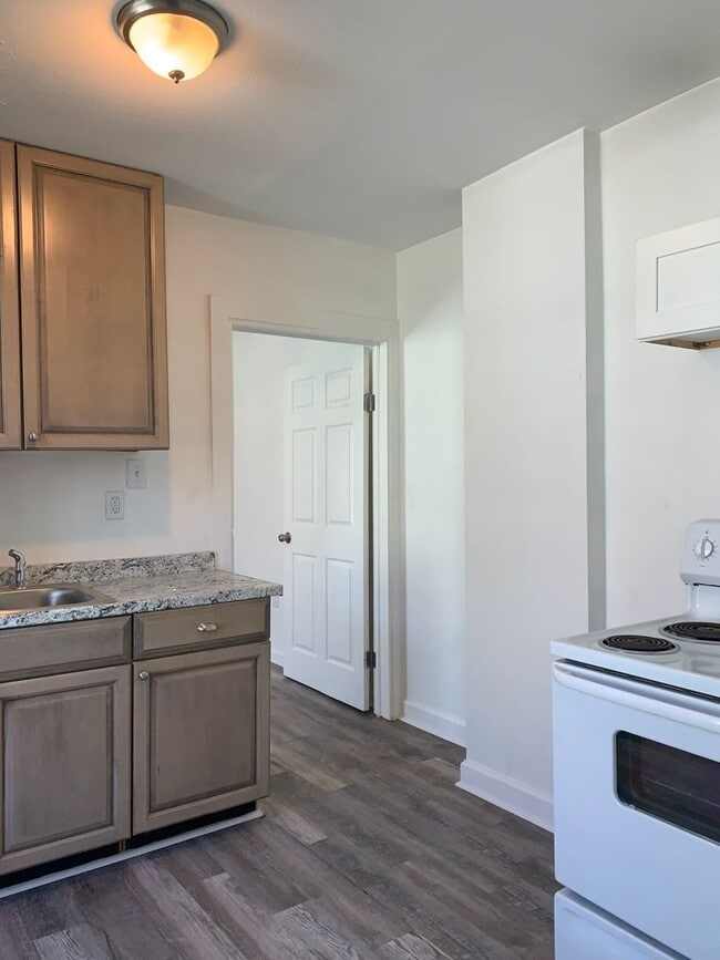 Building Photo - 2255 N Galvez St