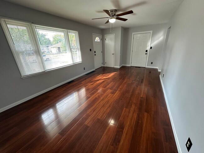 Building Photo - 2296 Fenton St