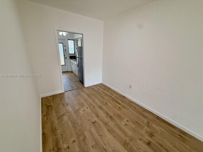 Building Photo - 7921 East Dr