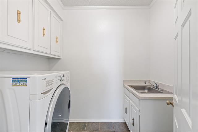 Building Photo - 2701 Powderhorn Dr