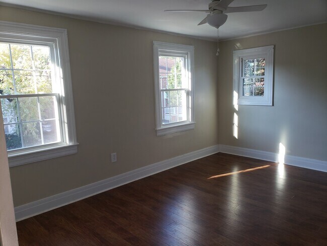 Building Photo - 122 Morningside Dr