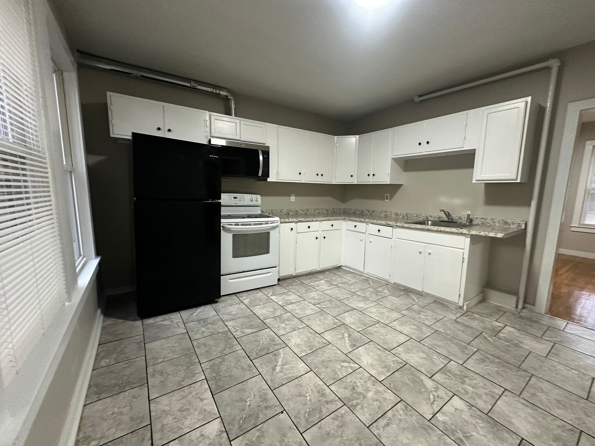 Building Photo - 51 Freeman Ave