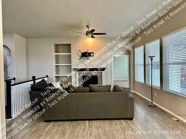 Building Photo - 2515 Hannah Ridge Dr